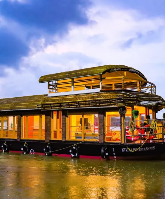 Planning the perfect houseboat honeymoon: tips and destinations