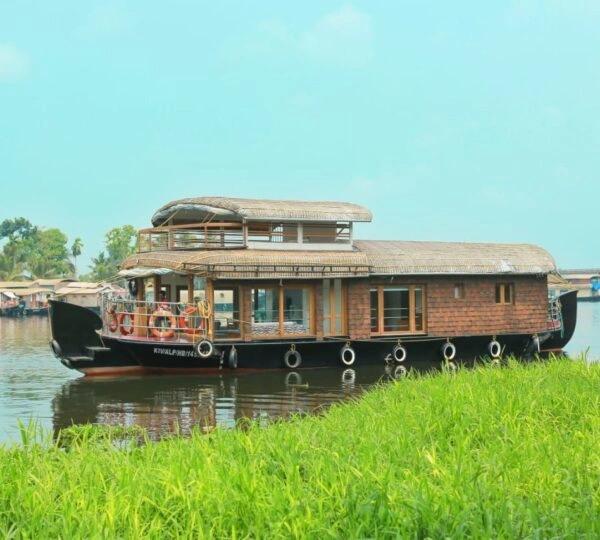 best houseboat in alappuzha
