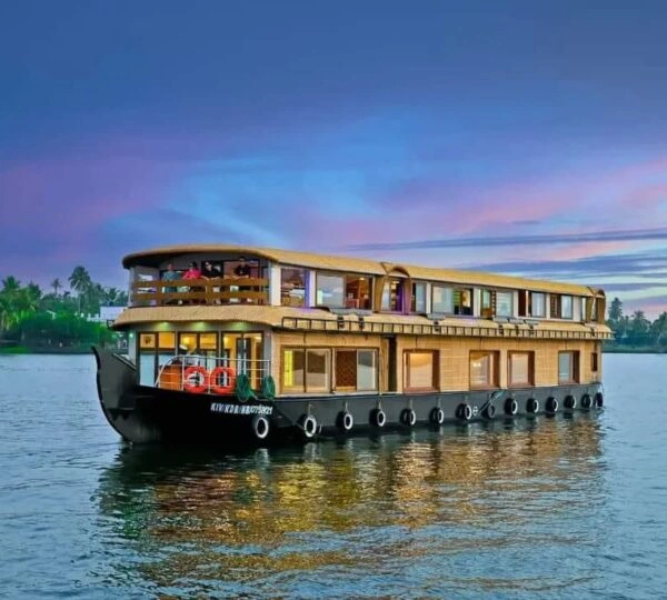 evolution of houseboat from traditional to modern