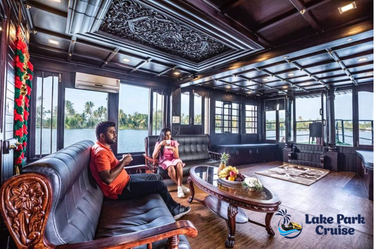 Best Time to Visit Alleppey for Houseboat Stay: Month-by-Month Weather & Crowd Guide