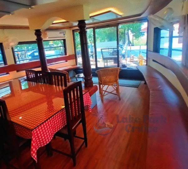 Solo travel in Alleppey houseboats.
