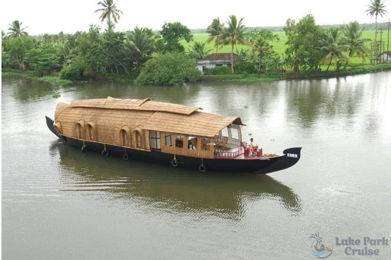 Why You Should Choose a Traditional Houseboat for Your Next Kerala Vacation