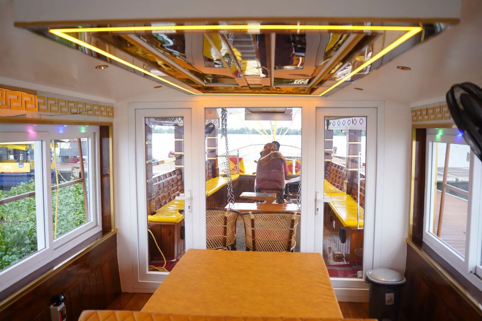 Premium Shikara Ride