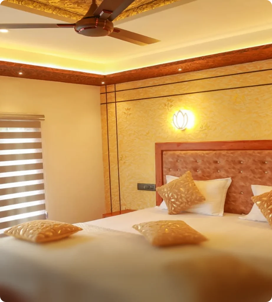 2 Bedroom Houseboat